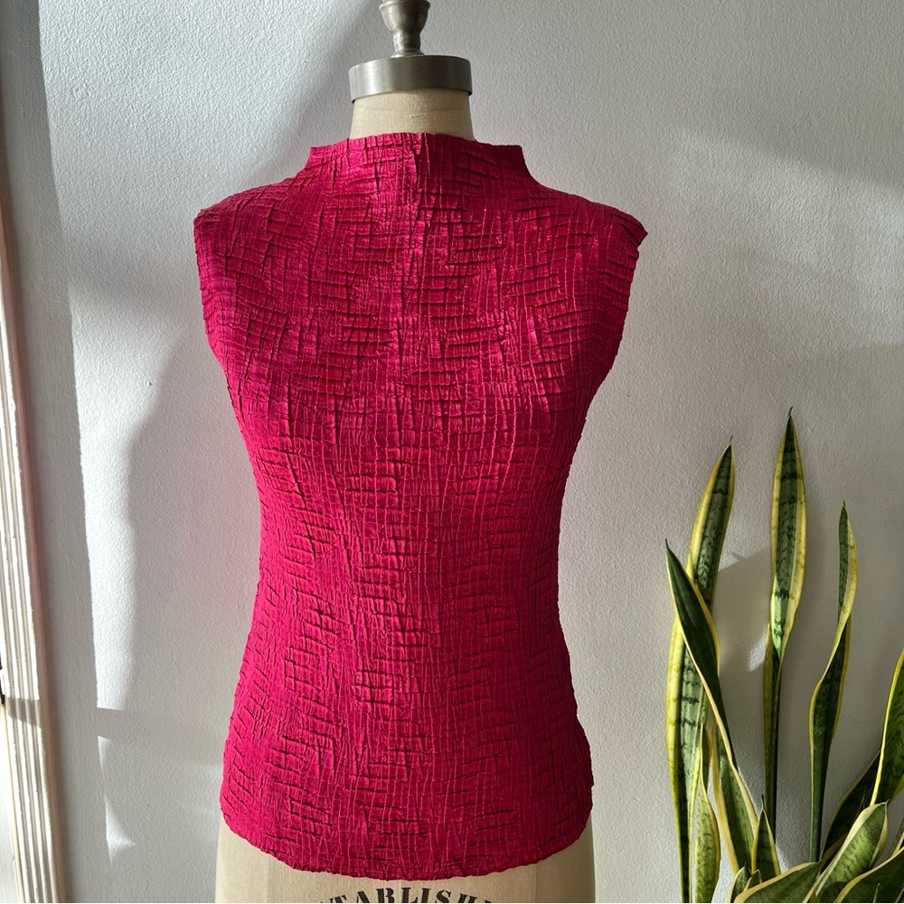 Hot Pink Textured Satin Stretch Shell•Sz S